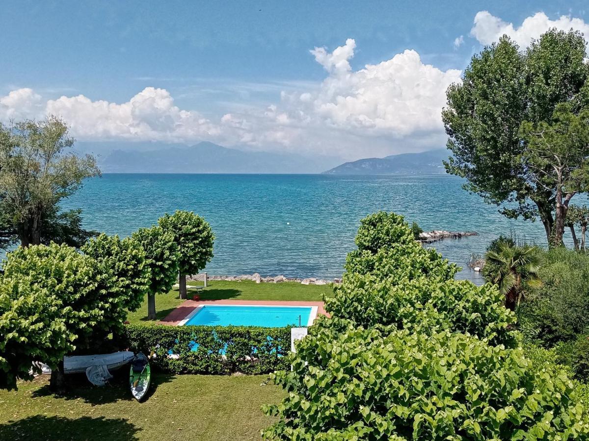 Casa Lugana 15 - Monolocale Con Piscina Fronte Lago Сирмионе Экстерьер фото
