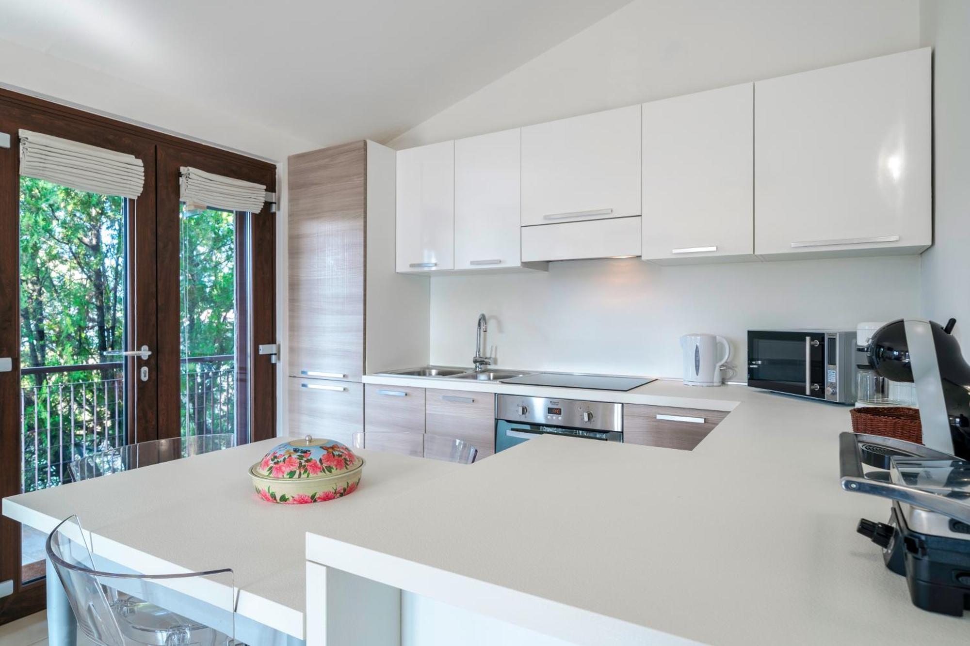 Casa Lugana 15 - Monolocale Con Piscina Fronte Lago Сирмионе Экстерьер фото