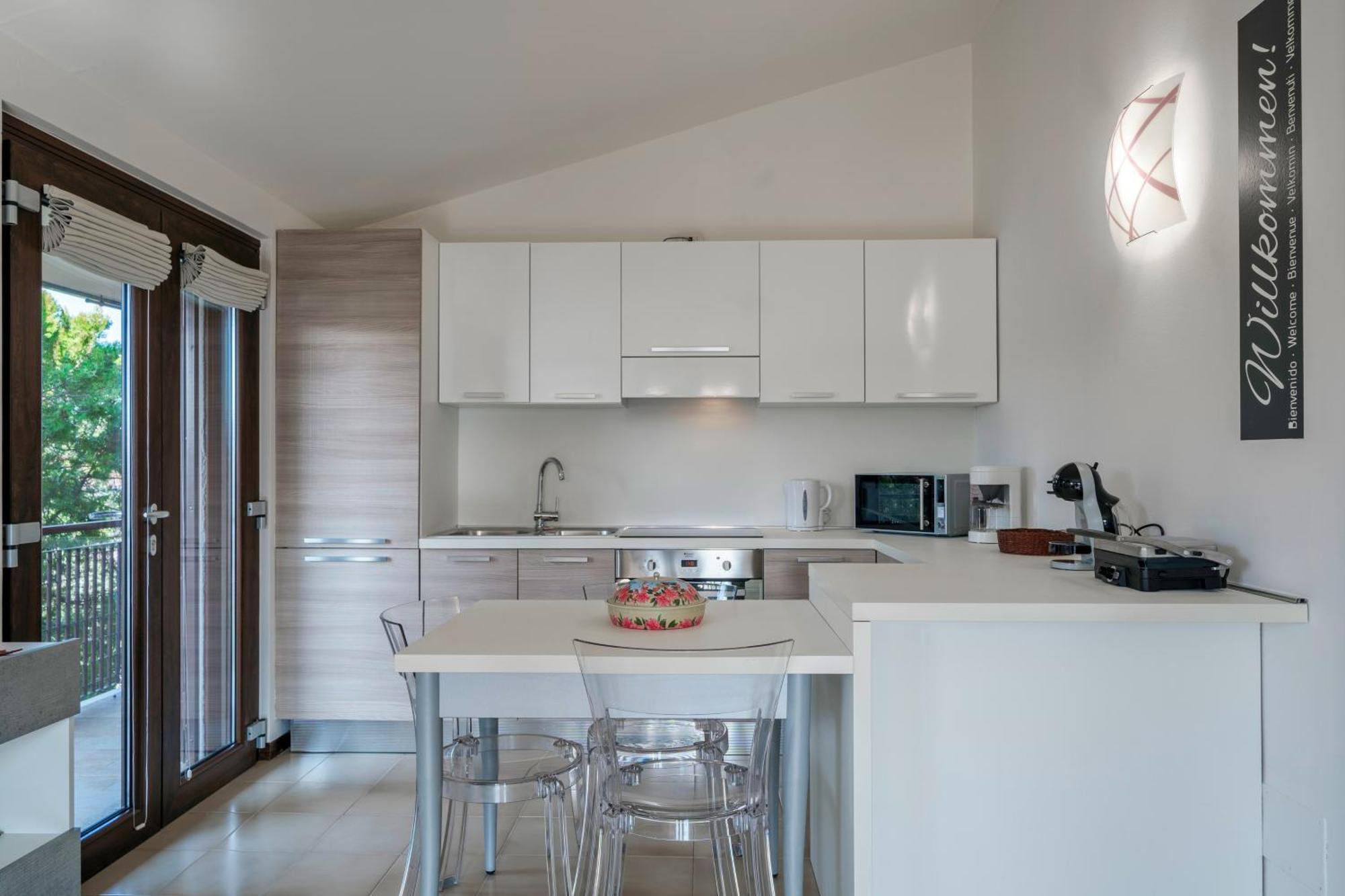 Casa Lugana 15 - Monolocale Con Piscina Fronte Lago Сирмионе Экстерьер фото
