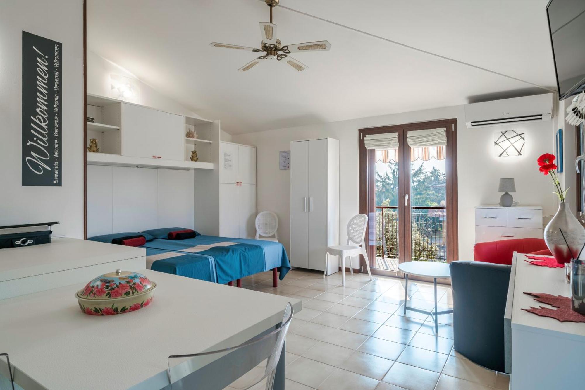Casa Lugana 15 - Monolocale Con Piscina Fronte Lago Сирмионе Экстерьер фото