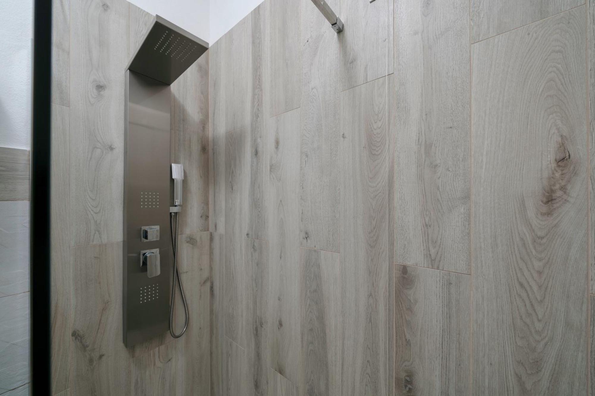 Casa Lugana 15 - Monolocale Con Piscina Fronte Lago Сирмионе Экстерьер фото