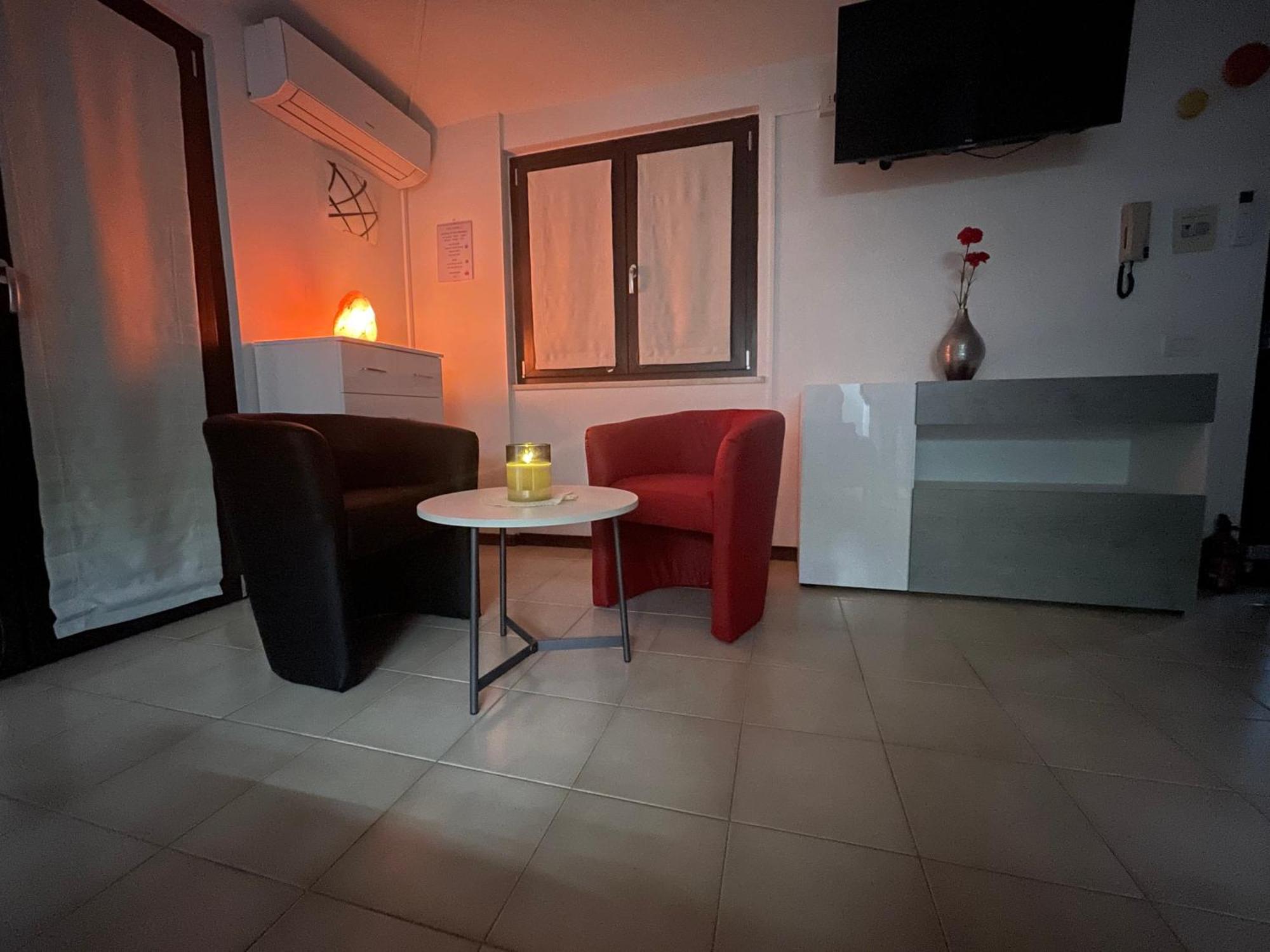 Casa Lugana 15 - Monolocale Con Piscina Fronte Lago Сирмионе Экстерьер фото
